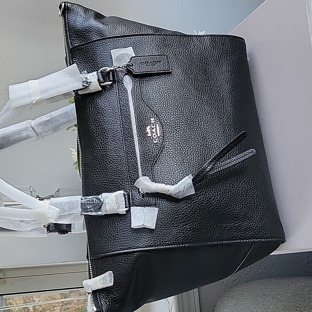 New COACH Black Kleo Leather Carryall Shoulder/Crosdbody Tote - Picture 3 of 13